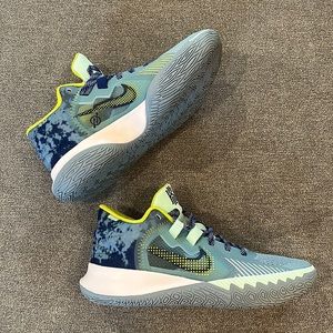 Nike kyrie flytrap